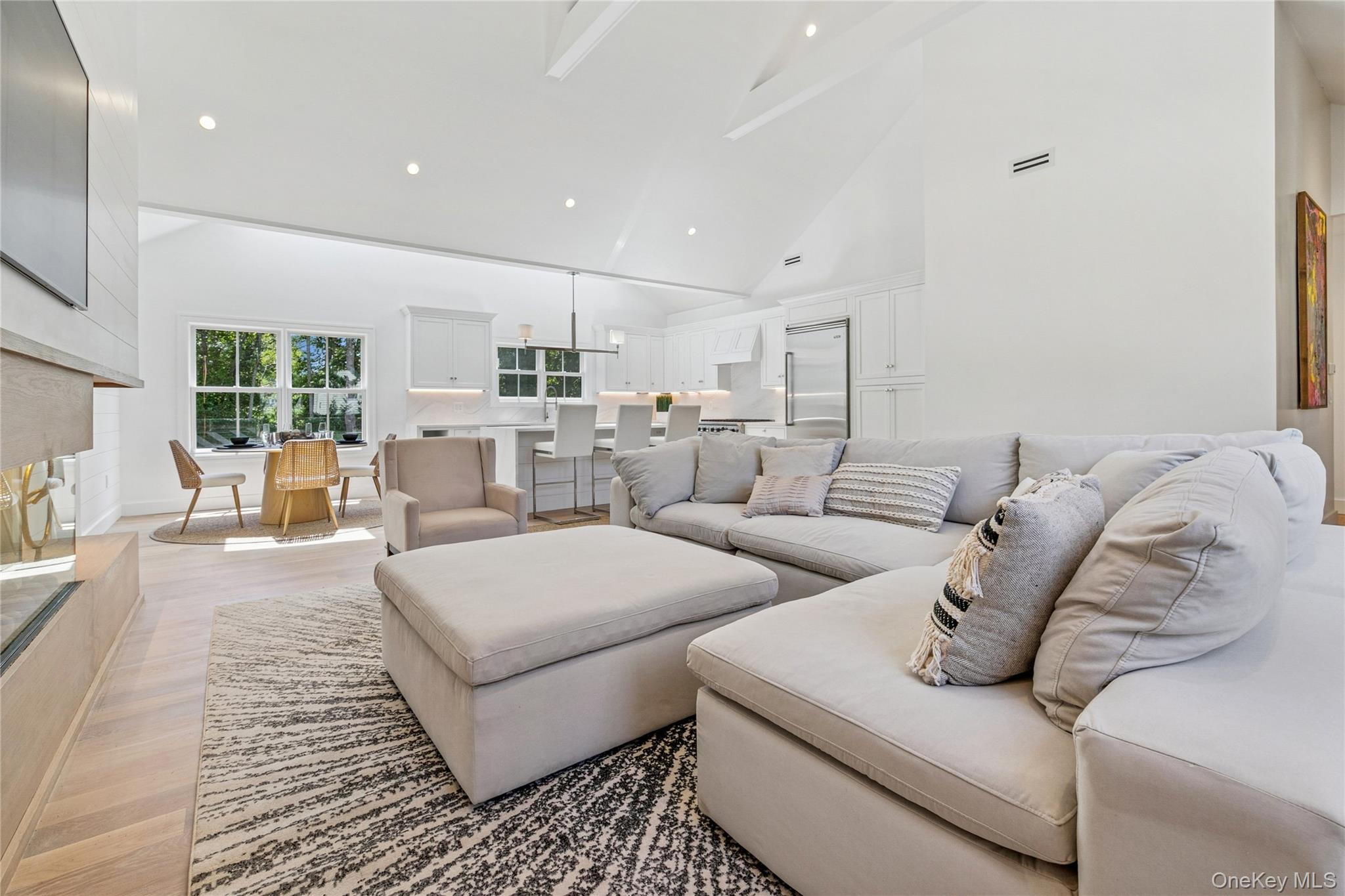 #17 photo, 16 Walker Court, サフォーク郡 East Quogue , NY 11942