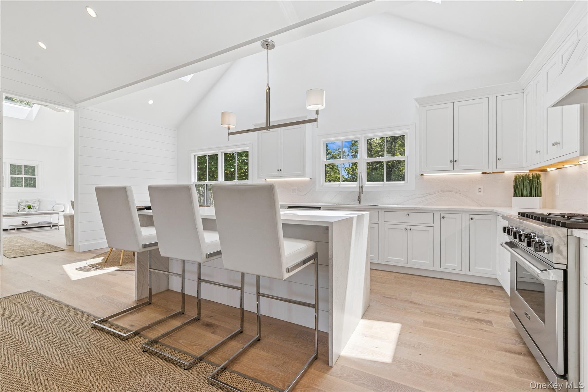 #20 photo, 16 Walker Court, サフォーク郡 East Quogue , NY 11942