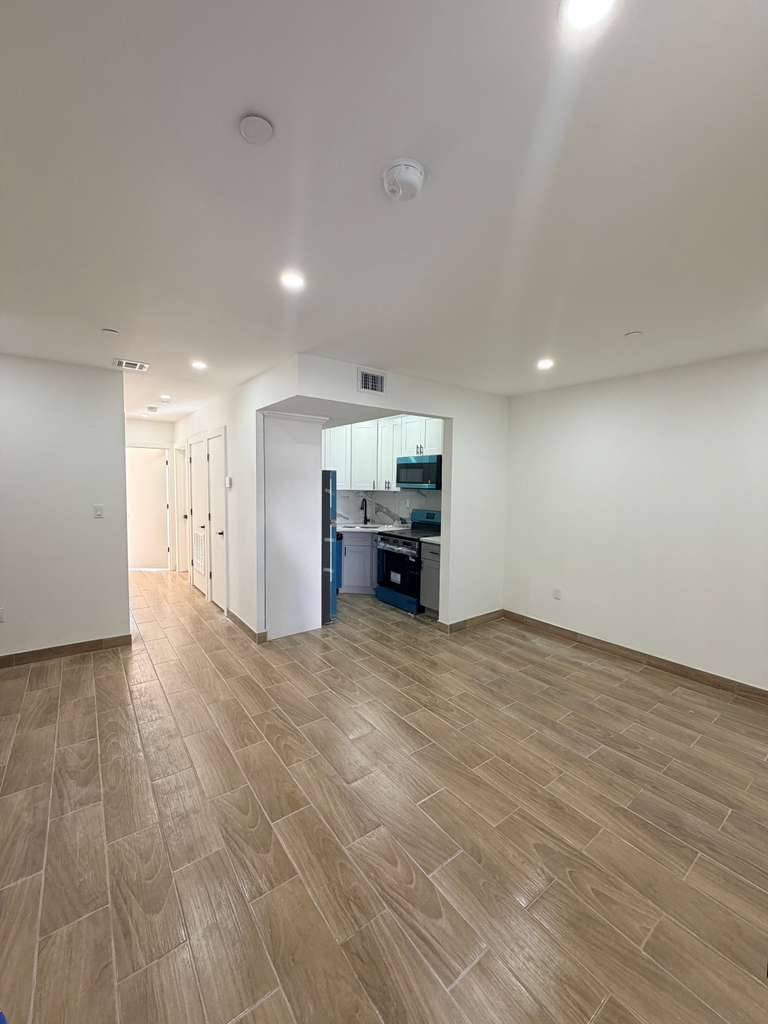 #2 photo, 218-36 133rd Rd, Springfield Gardens , NY 11413