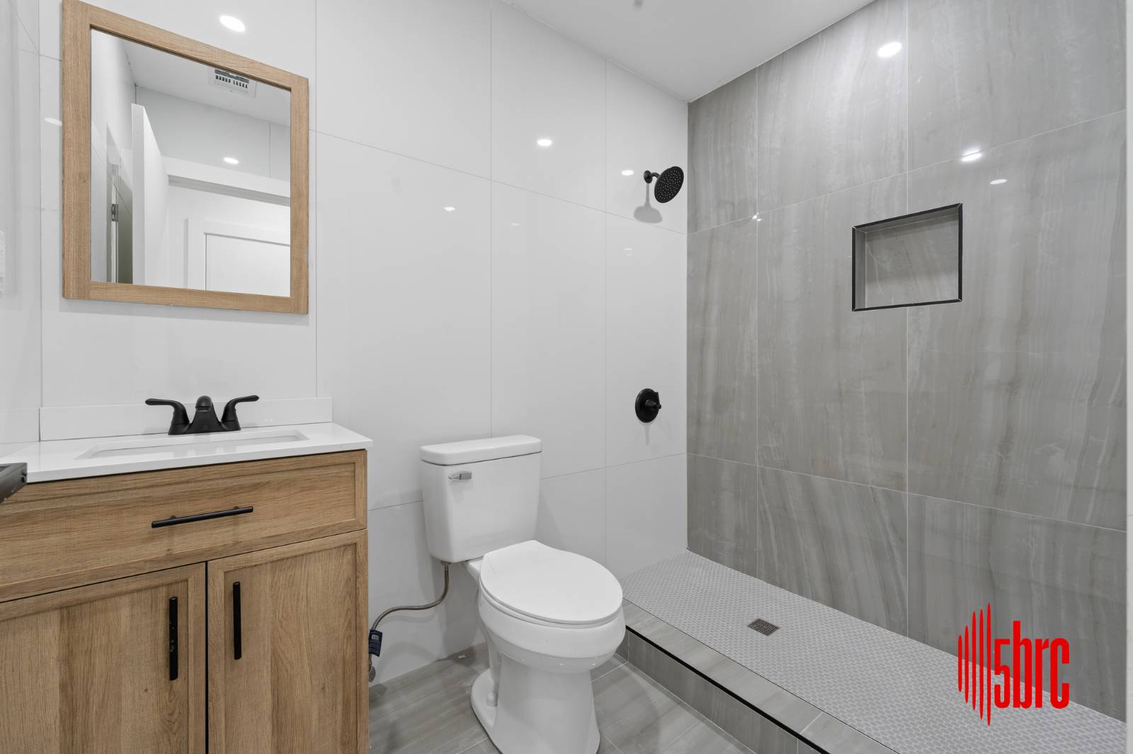 #23 photo, 218-36 133rd Rd, Springfield Gardens , NY 11413