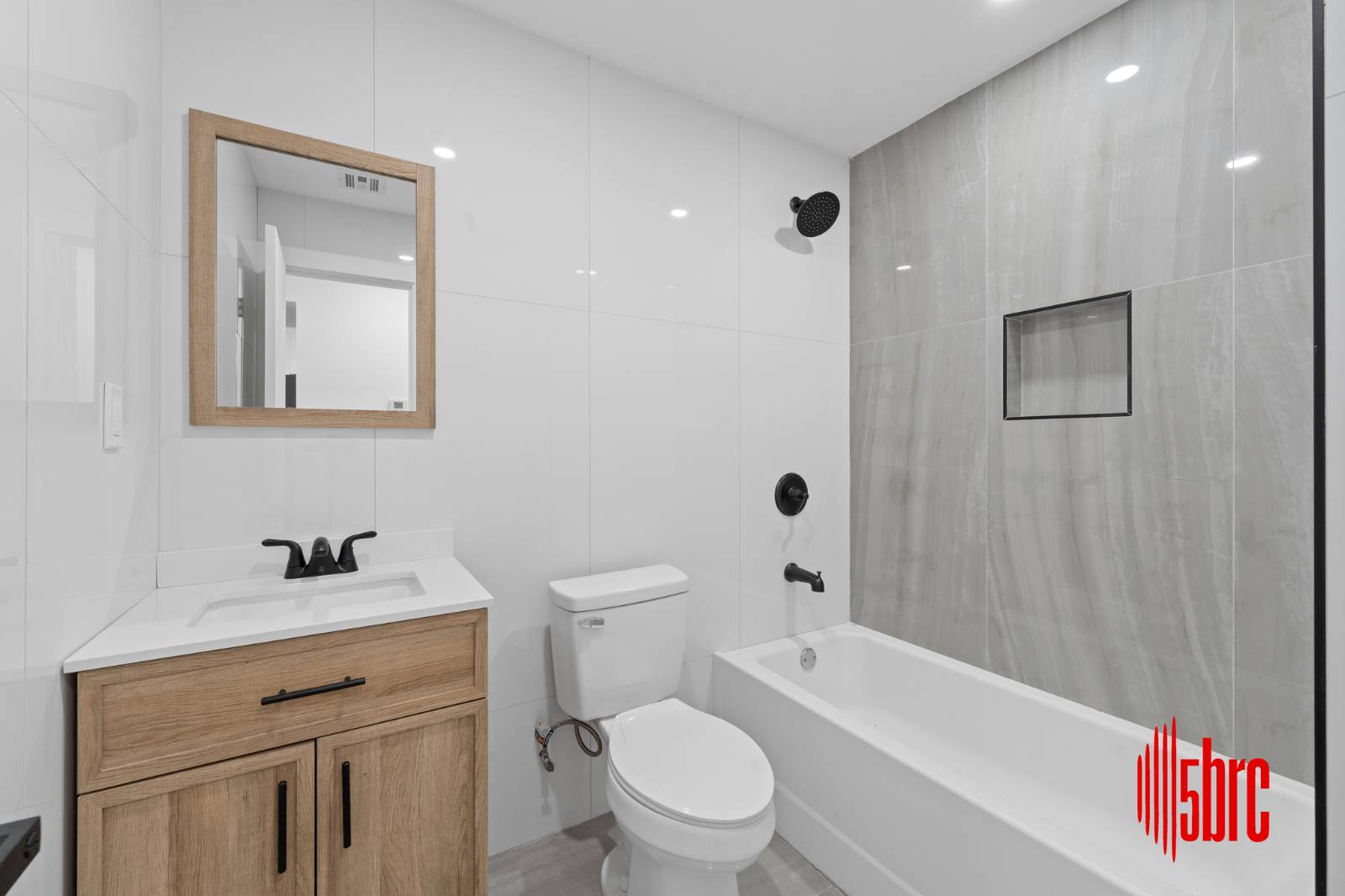 #24 photo, 218-36 133rd Rd, Springfield Gardens , NY 11413