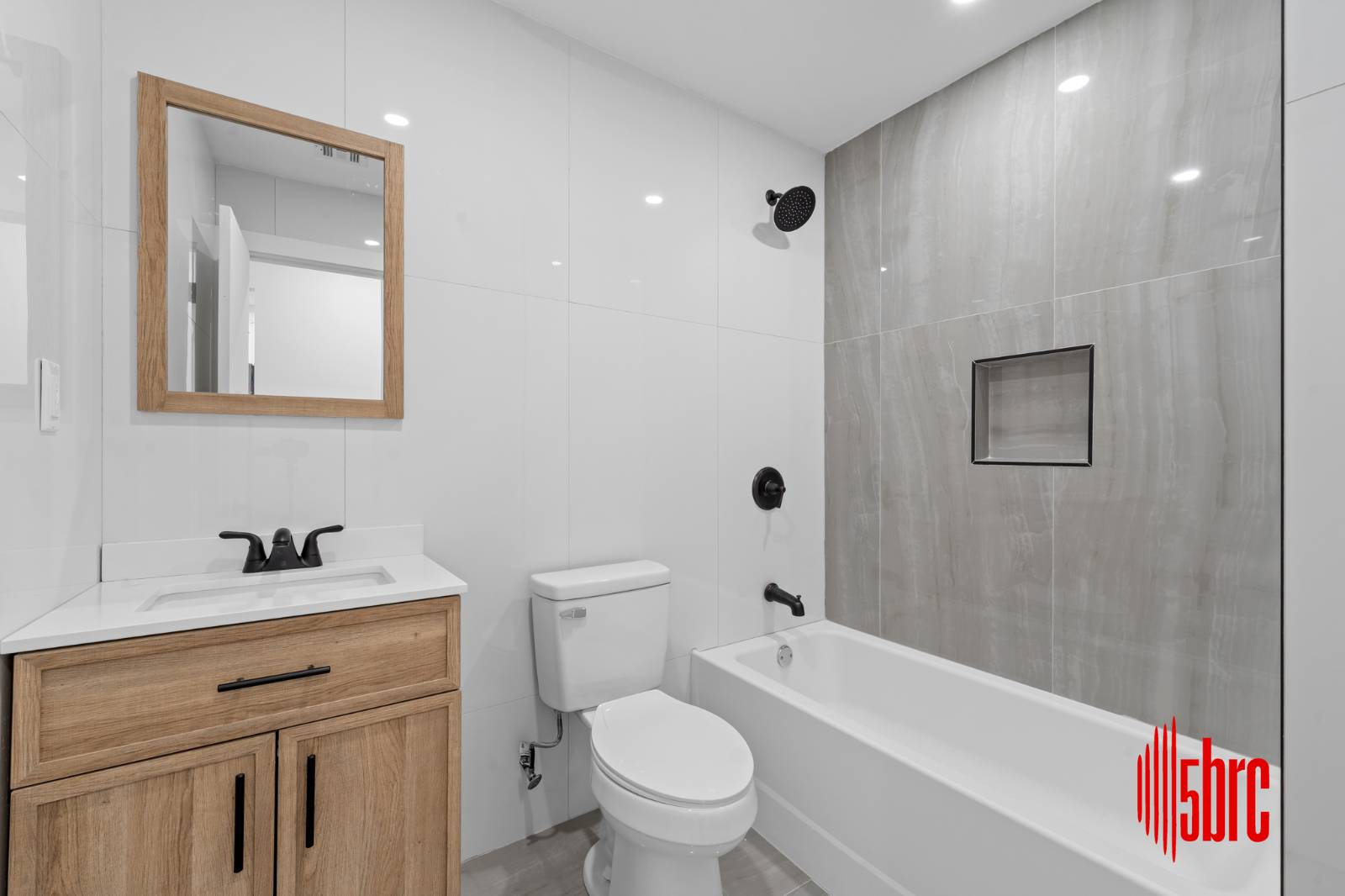 #25 photo, 218-36 133rd Rd, Springfield Gardens , NY 11413