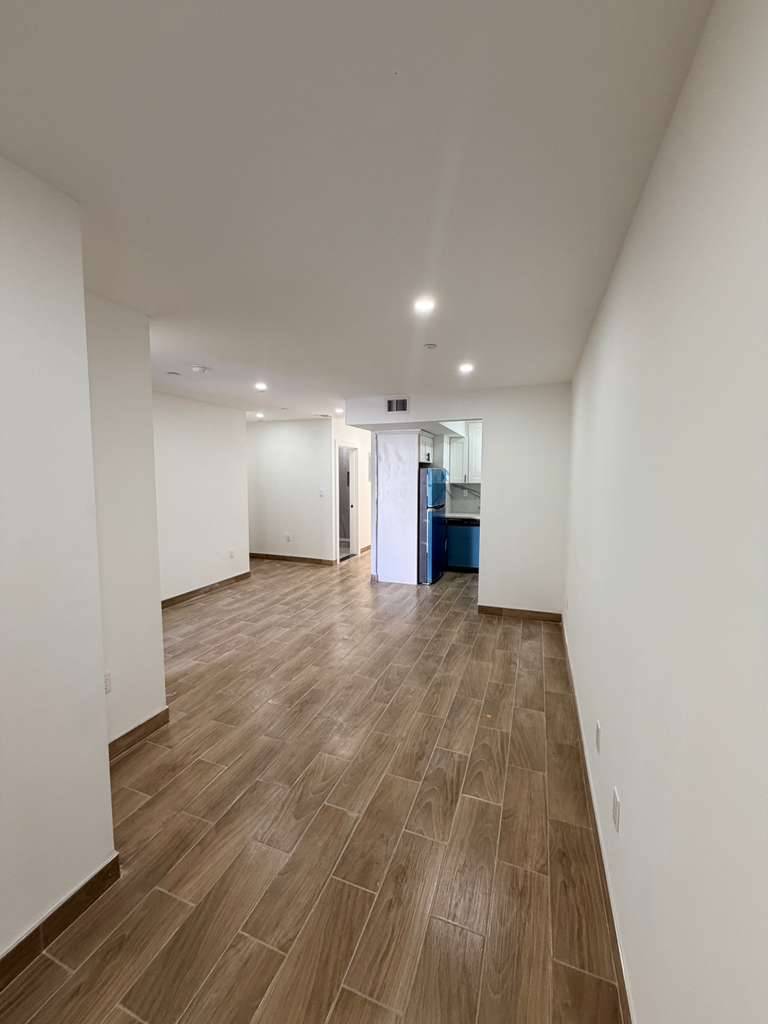 #3 photo, 218-36 133rd Rd, Springfield Gardens , NY 11413