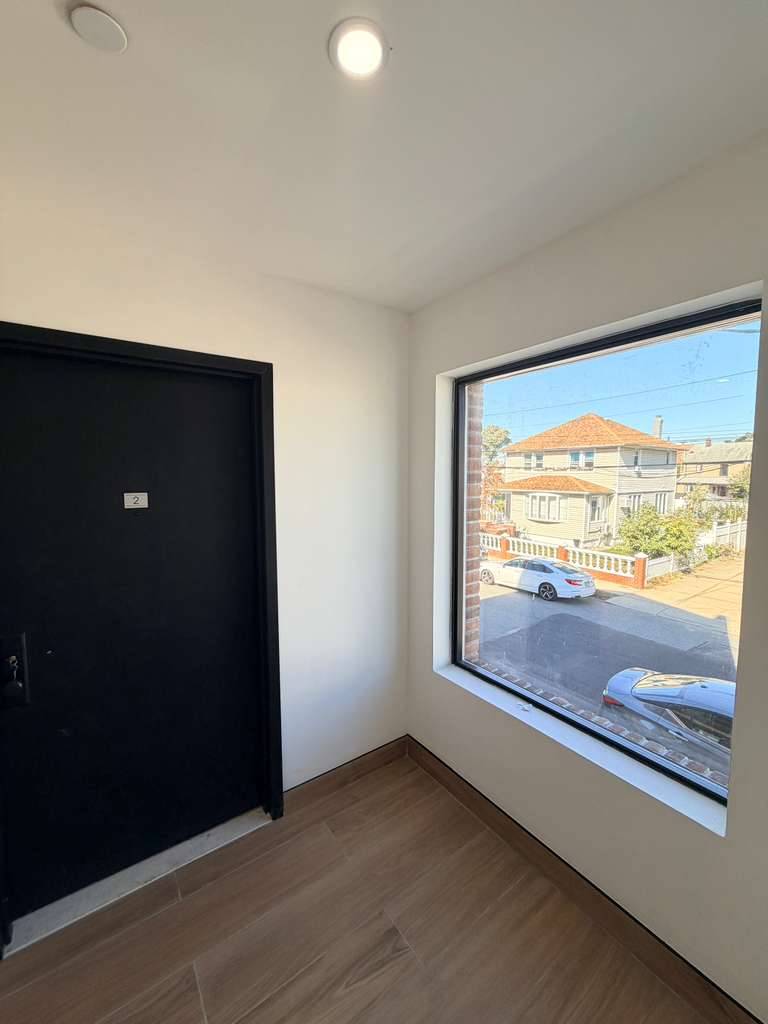 #6 photo, 218-36 133rd Rd, Springfield Gardens , NY 11413