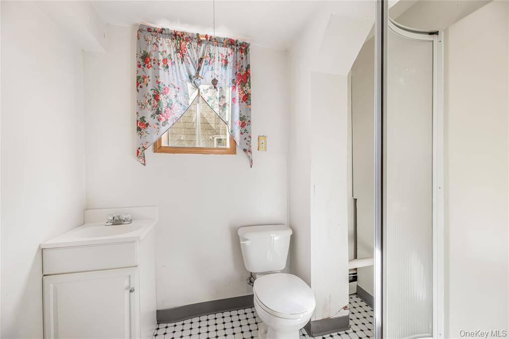 #18 photo, 287 Mary Lou Ave, Yonkers , NY 10703