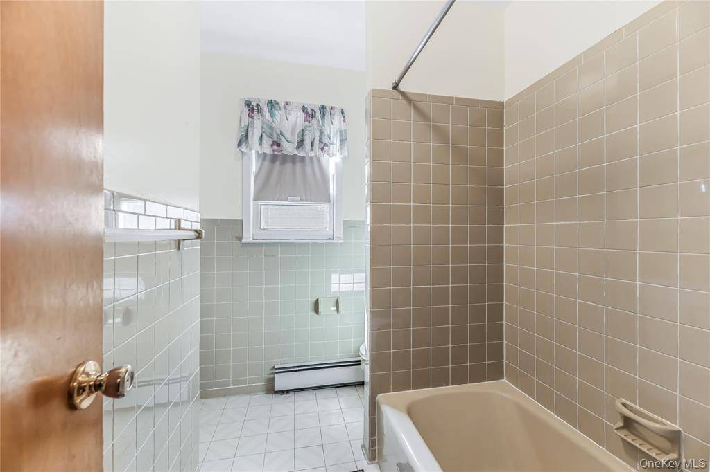 #21 photo, 287 Mary Lou Ave, Yonkers , NY 10703