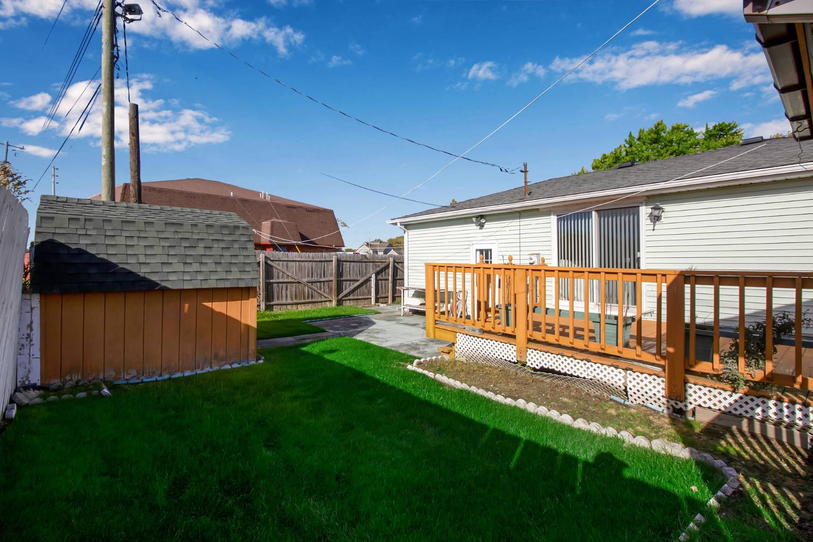 #17 photo, 319 S Creek Dr, Depew , NY 14043