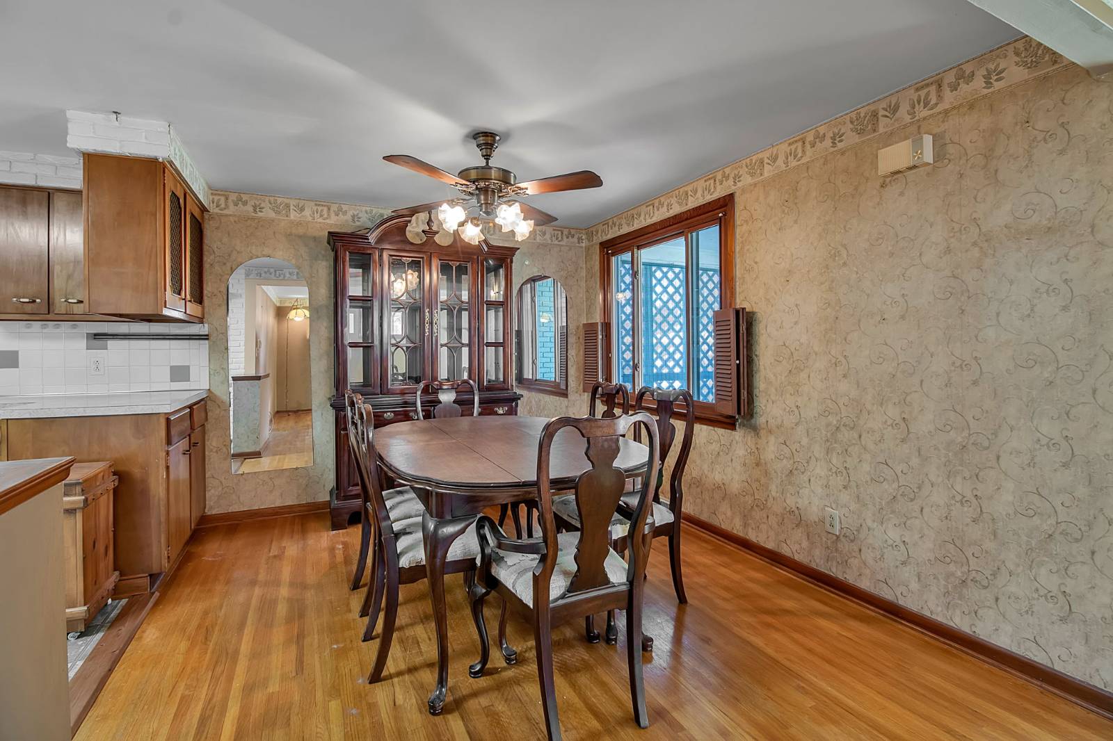 #28 photo, 319 S Creek Dr, Depew , NY 14043