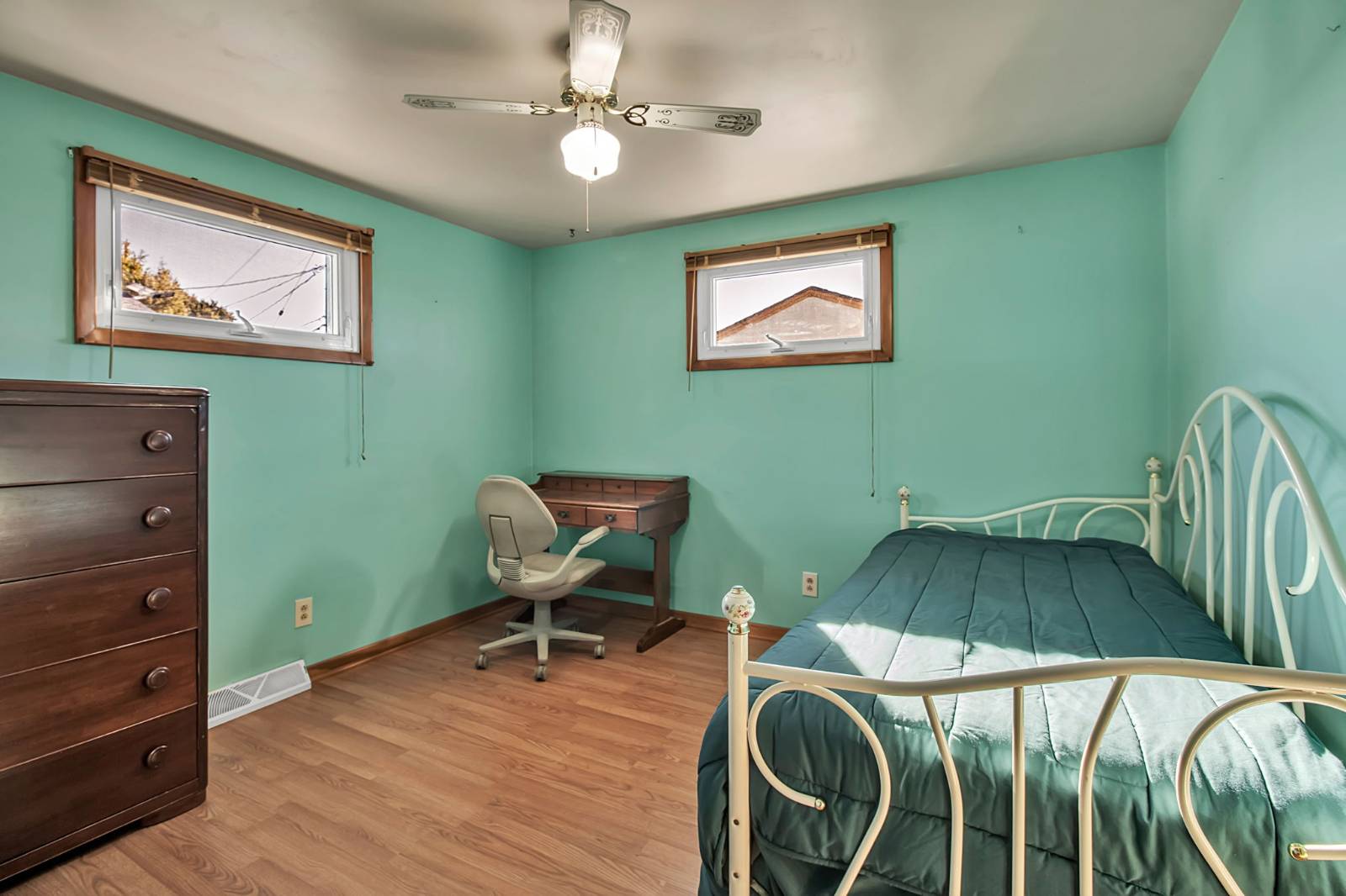 #37 photo, 319 S Creek Dr, Depew , NY 14043