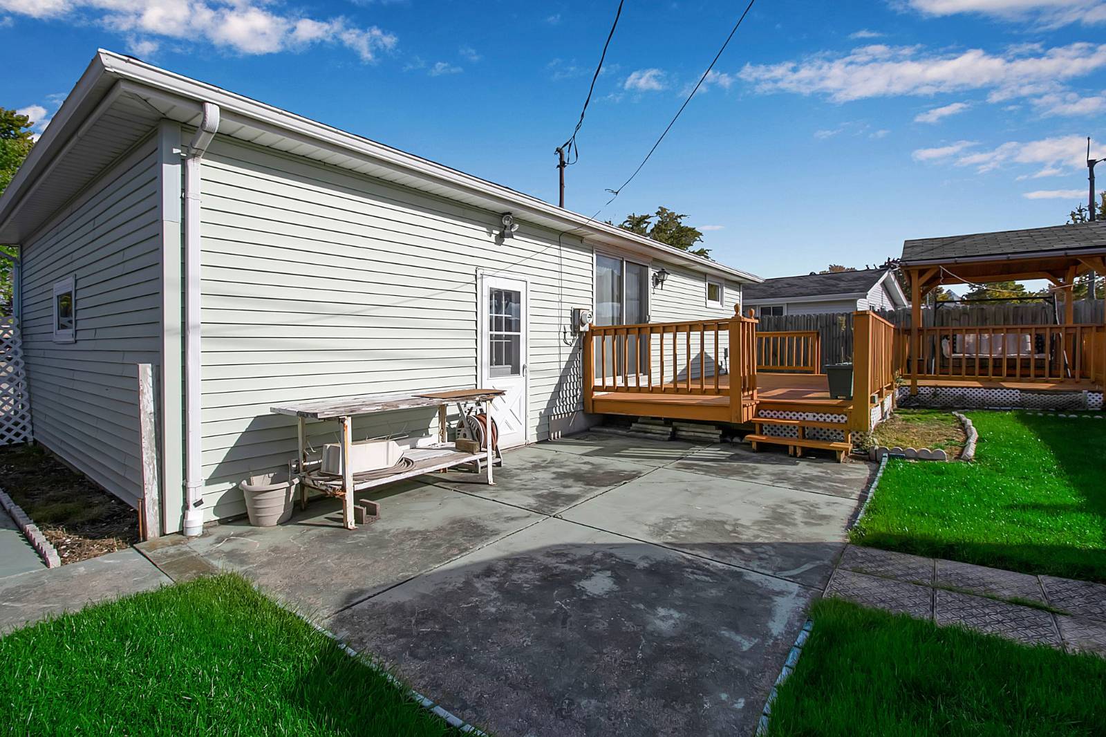 #6 photo, 319 S Creek Dr, Depew , NY 14043