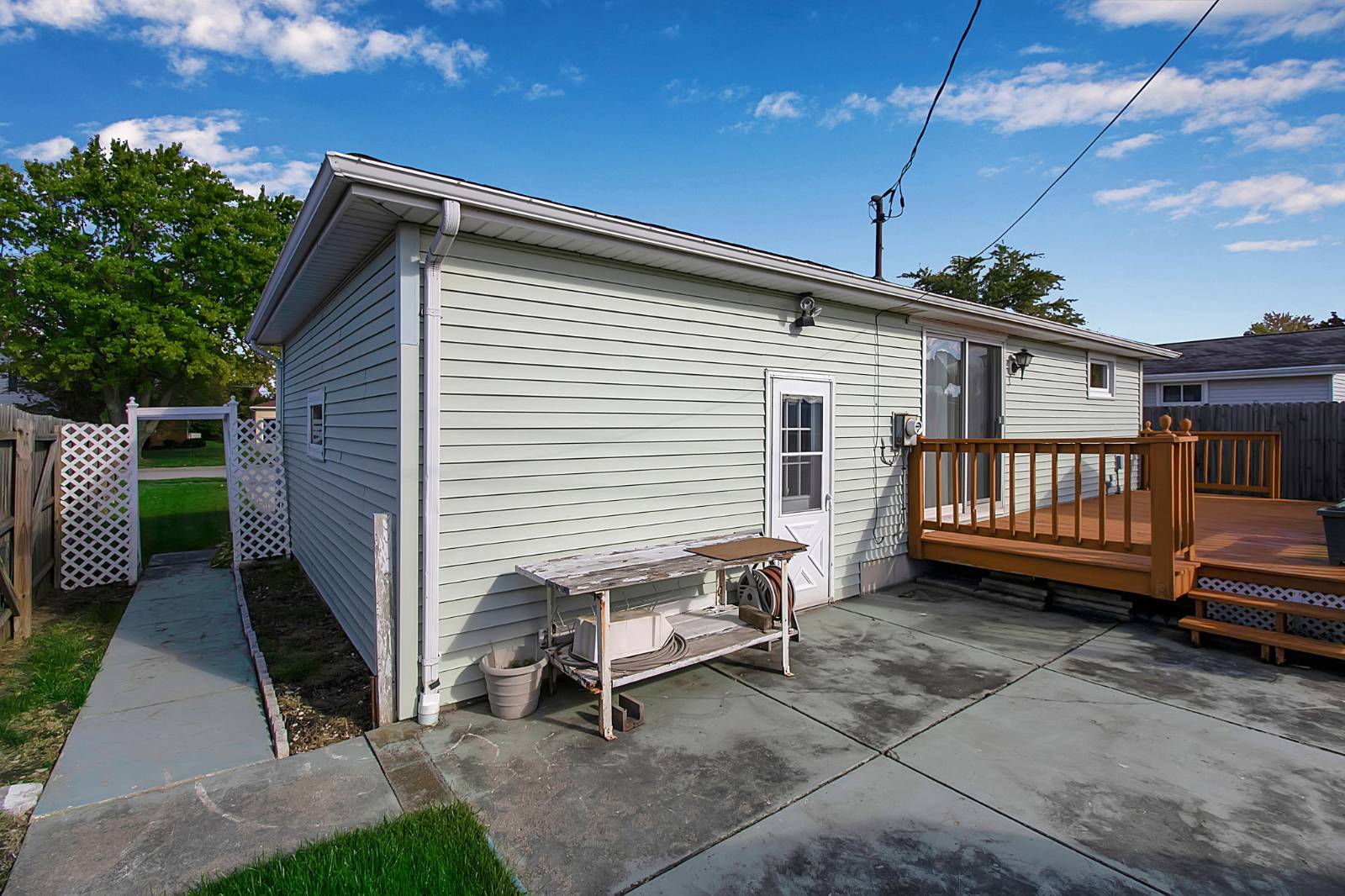 #9 photo, 319 S Creek Dr, Depew , NY 14043