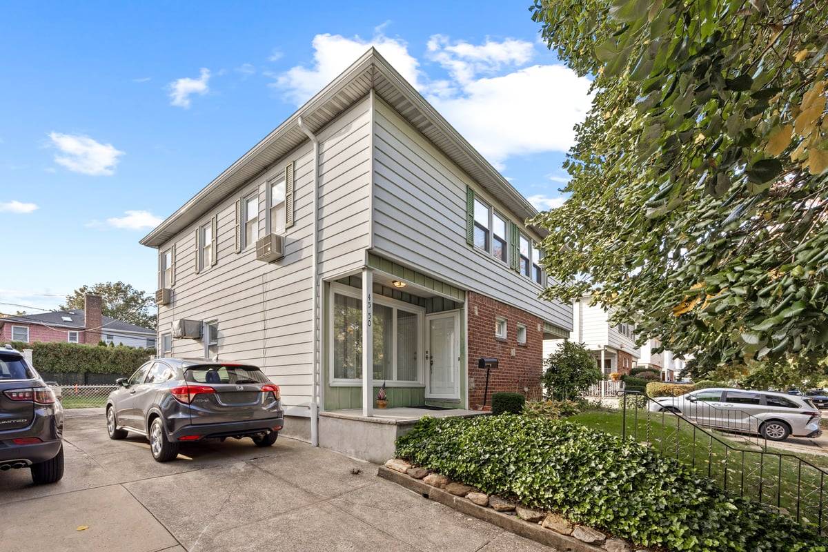 #1 photo, 4550 218th St, クイーンズ区 Bayside , NY 11361