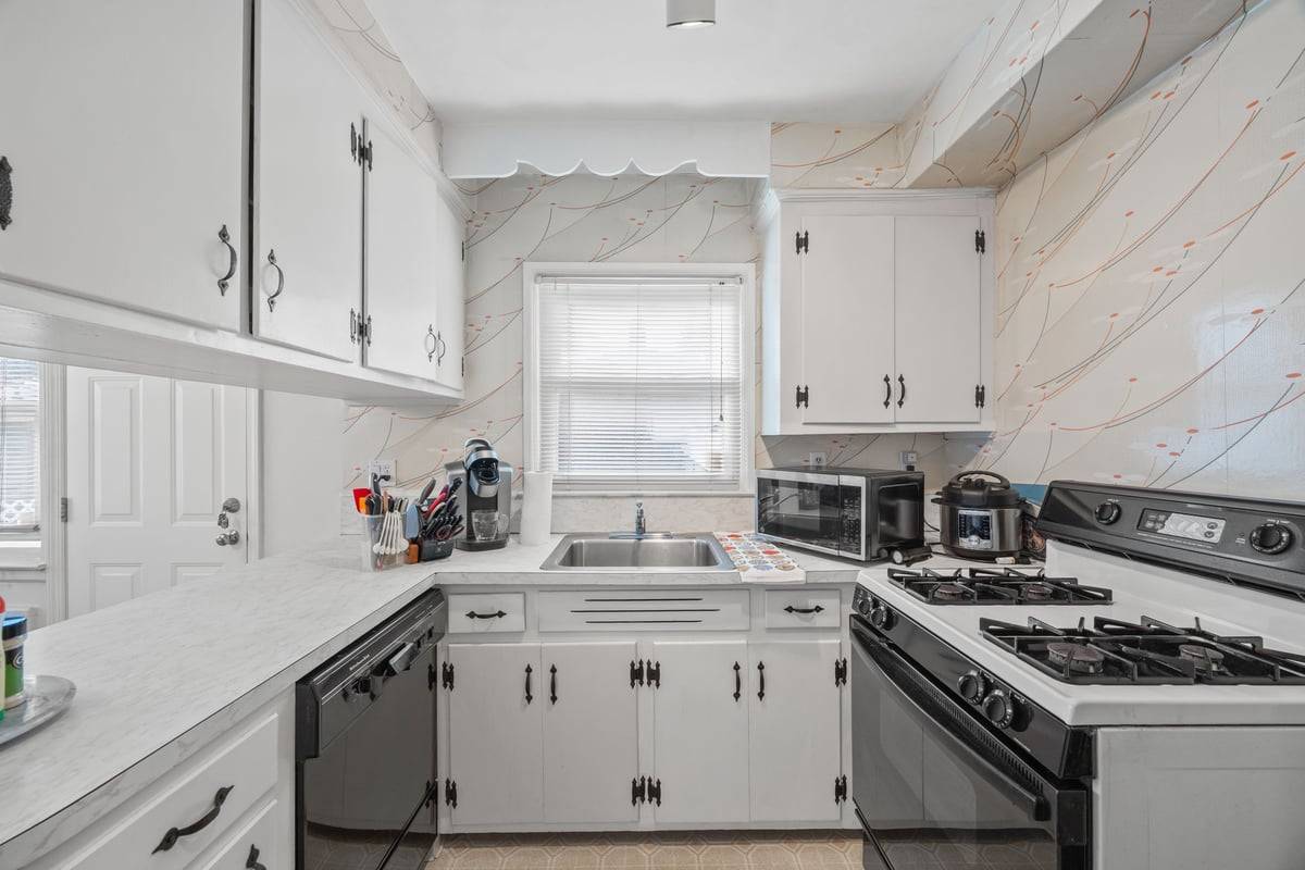 #10 photo, 4550 218th St, クイーンズ区 Bayside , NY 11361