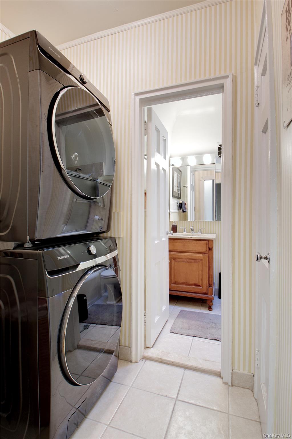 #19 photo, 127 Second Street, Garden City , NY 11530