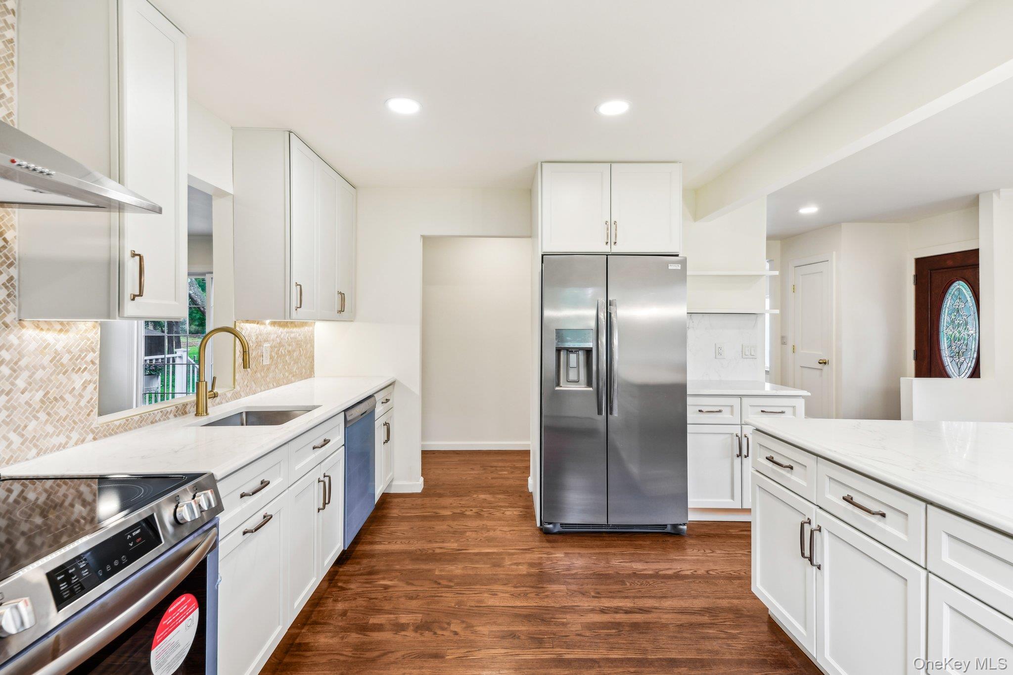 #6 photo, 8 Mill Lot Road, サフォーク郡 Middle Island , NY 11953