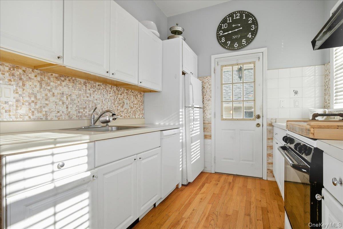 #10 photo, 5 9th Street, Bayville , NY 11709