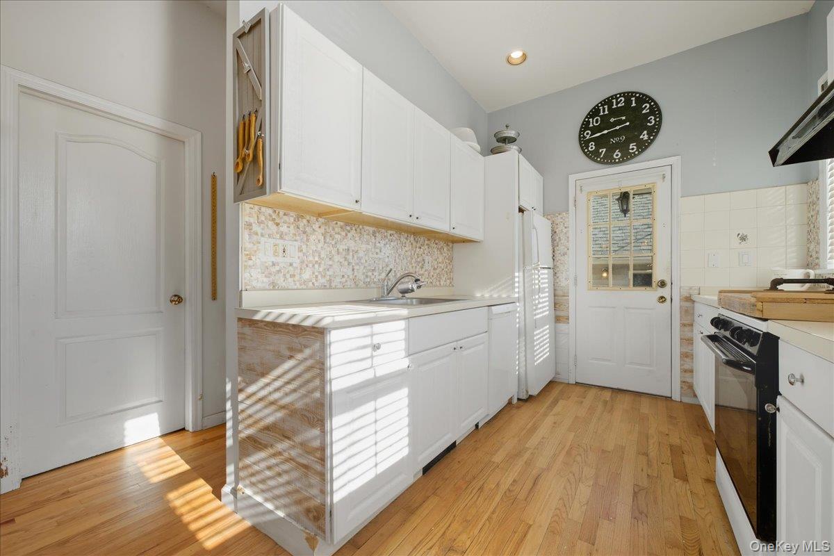 #16 photo, 5 9th Street, Bayville , NY 11709