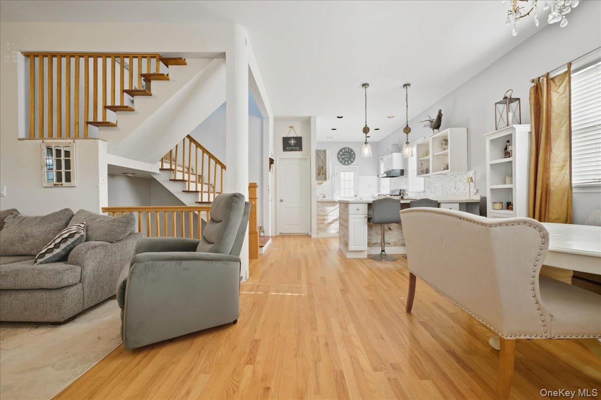 #4 photo, 5 9th Street, Bayville , NY 11709