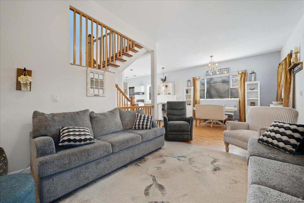 #9 photo, 5 9th Street, Bayville , NY 11709