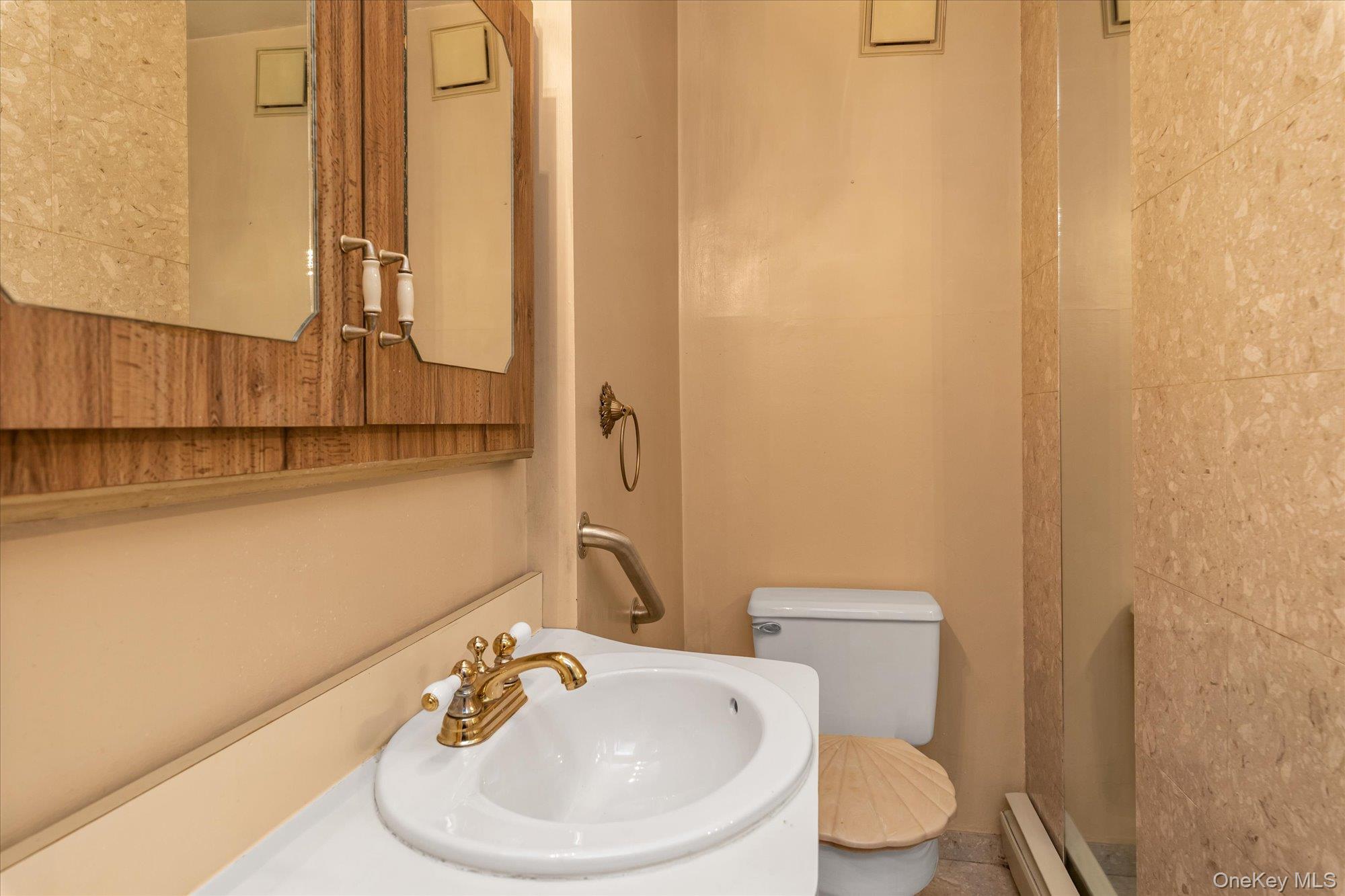 #10 photo, 1827 Jefferson Avenue, ナッソー郡 North Bellmore , NY 11710