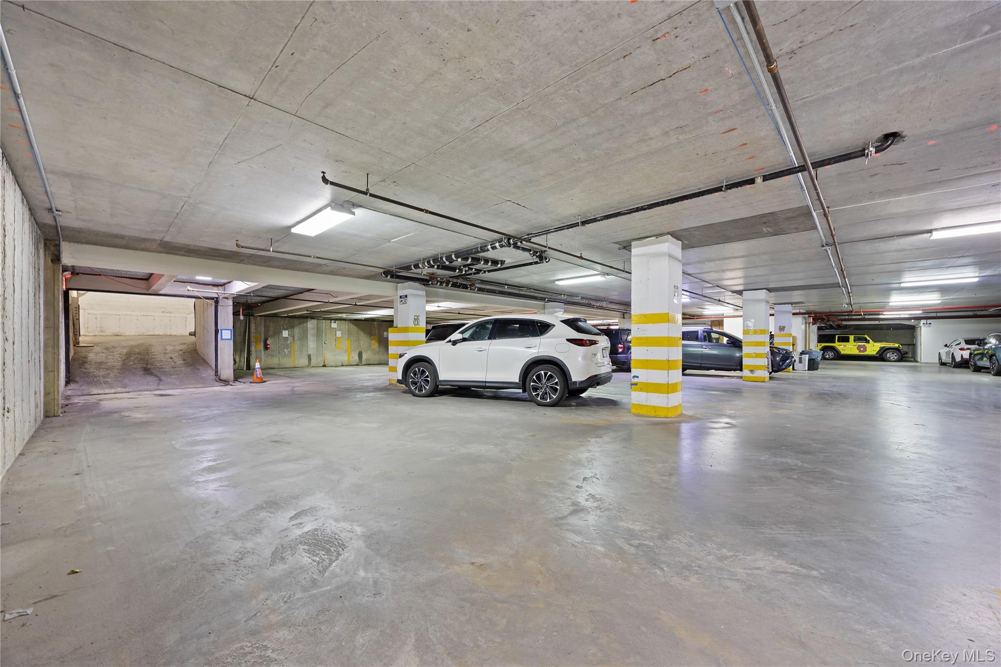 #18 photo, 136-21 Latimer Place, クイーンズ区 Flushing , NY 11354