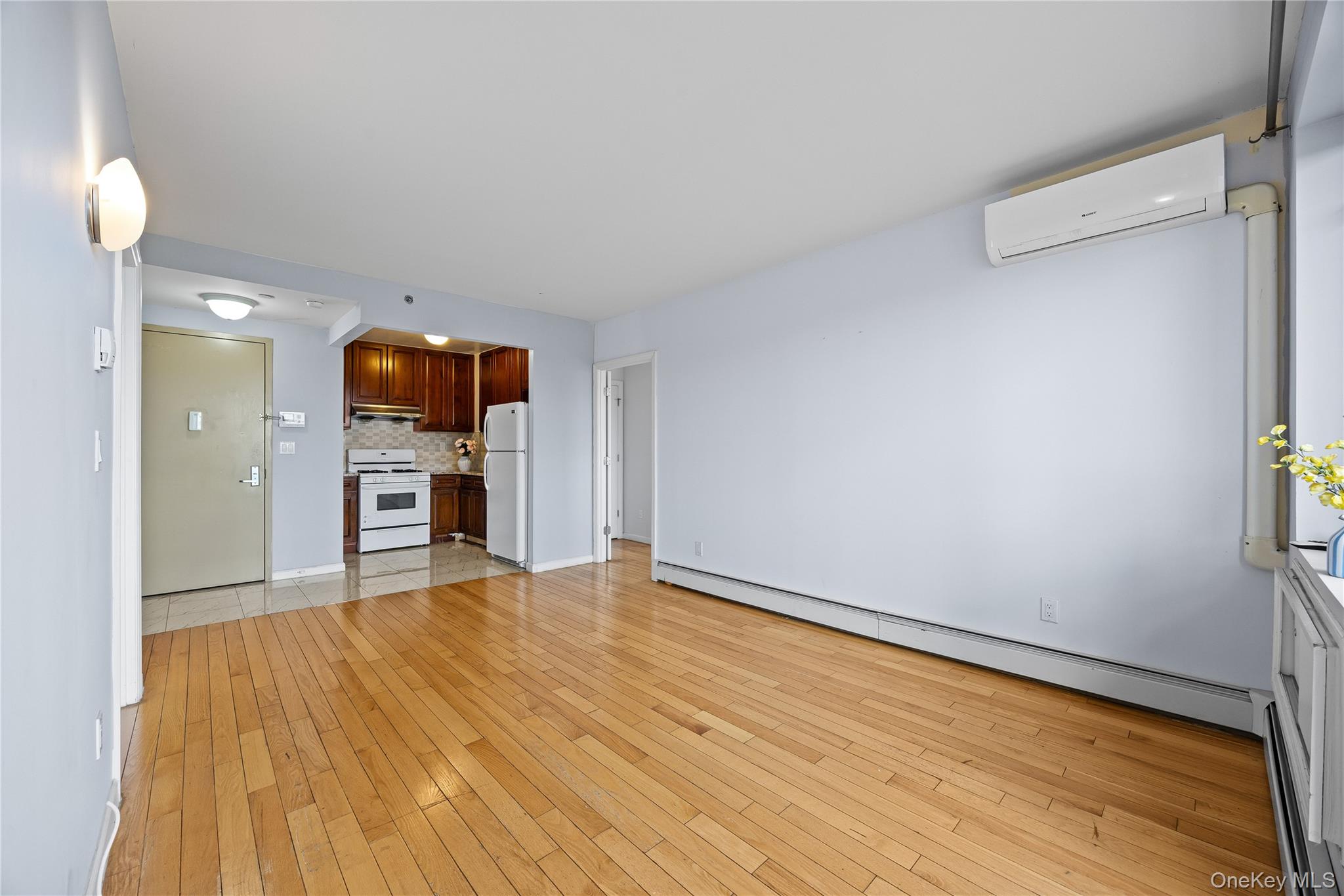 #5 photo, 136-21 Latimer Place, クイーンズ区 Flushing , NY 11354