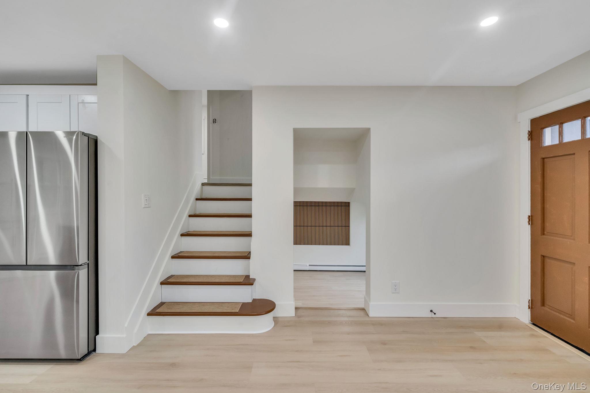 #10 photo, 246 Woodlawn Avenue, Saint James , NY 11780