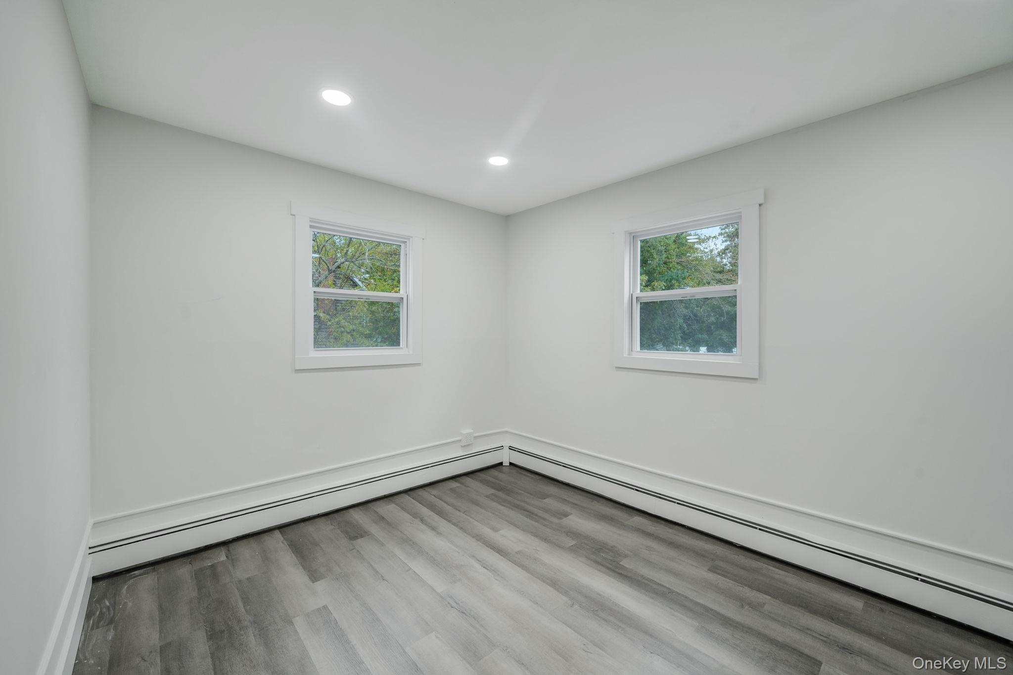 #16 photo, 246 Woodlawn Avenue, Saint James , NY 11780