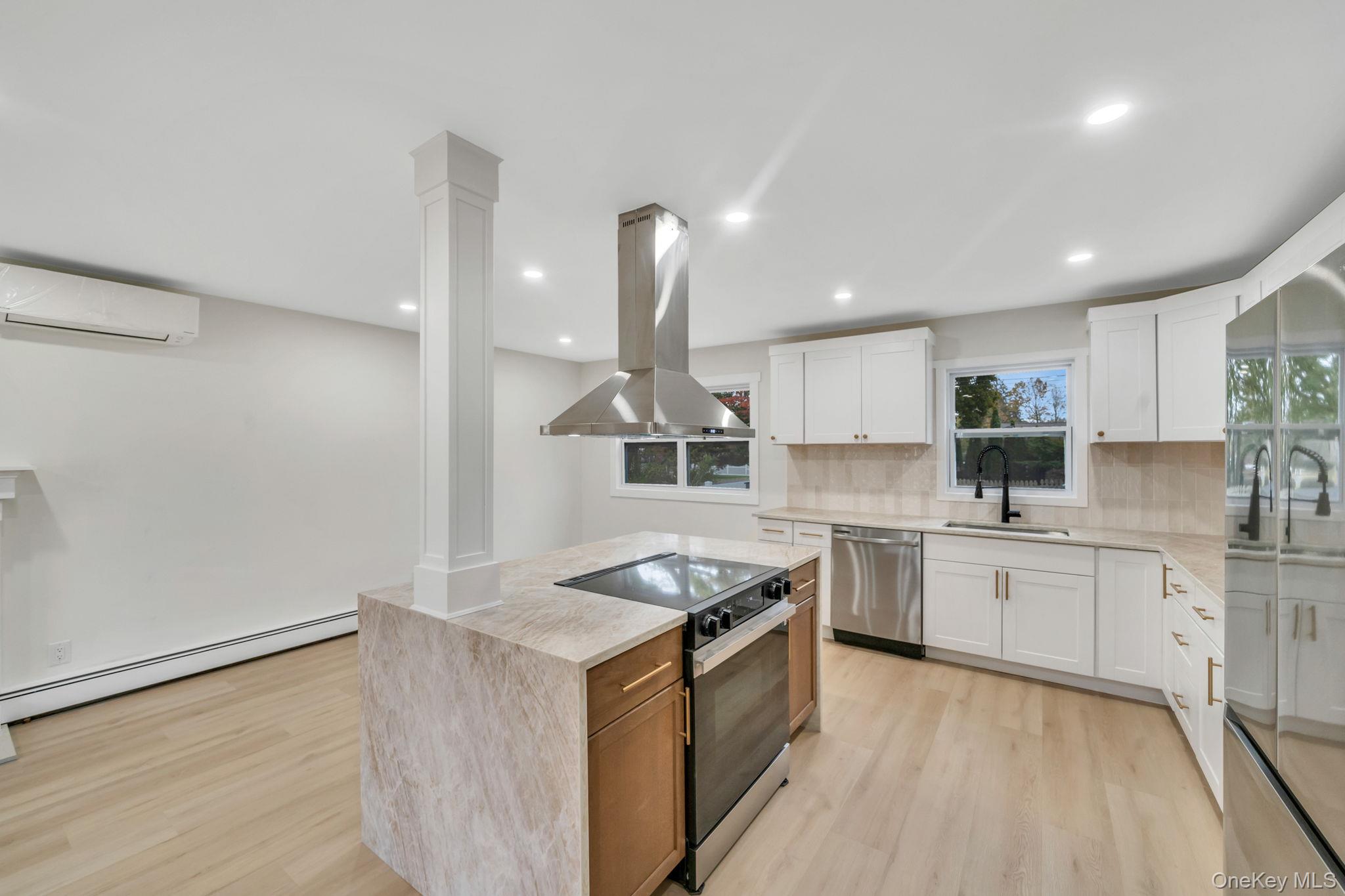 #5 photo, 246 Woodlawn Avenue, Saint James , NY 11780