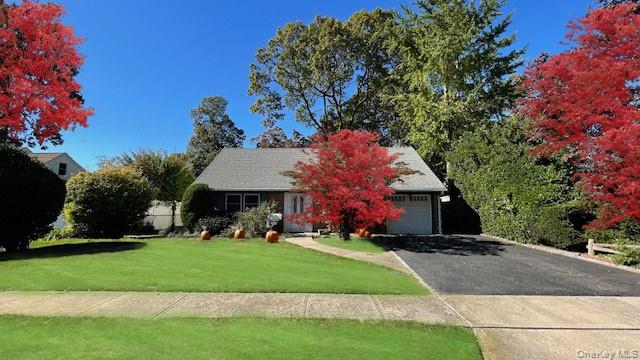 #1 photo, 1750 Yale Court, Wantagh , NY 11793