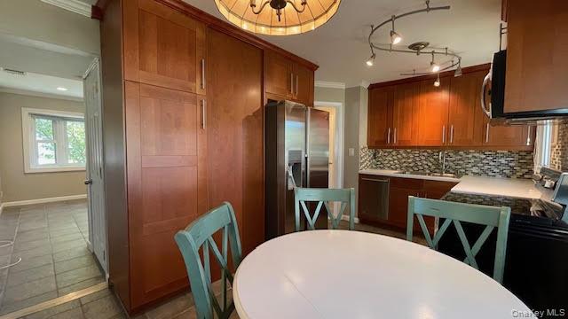 #12 photo, 1750 Yale Court, Wantagh , NY 11793