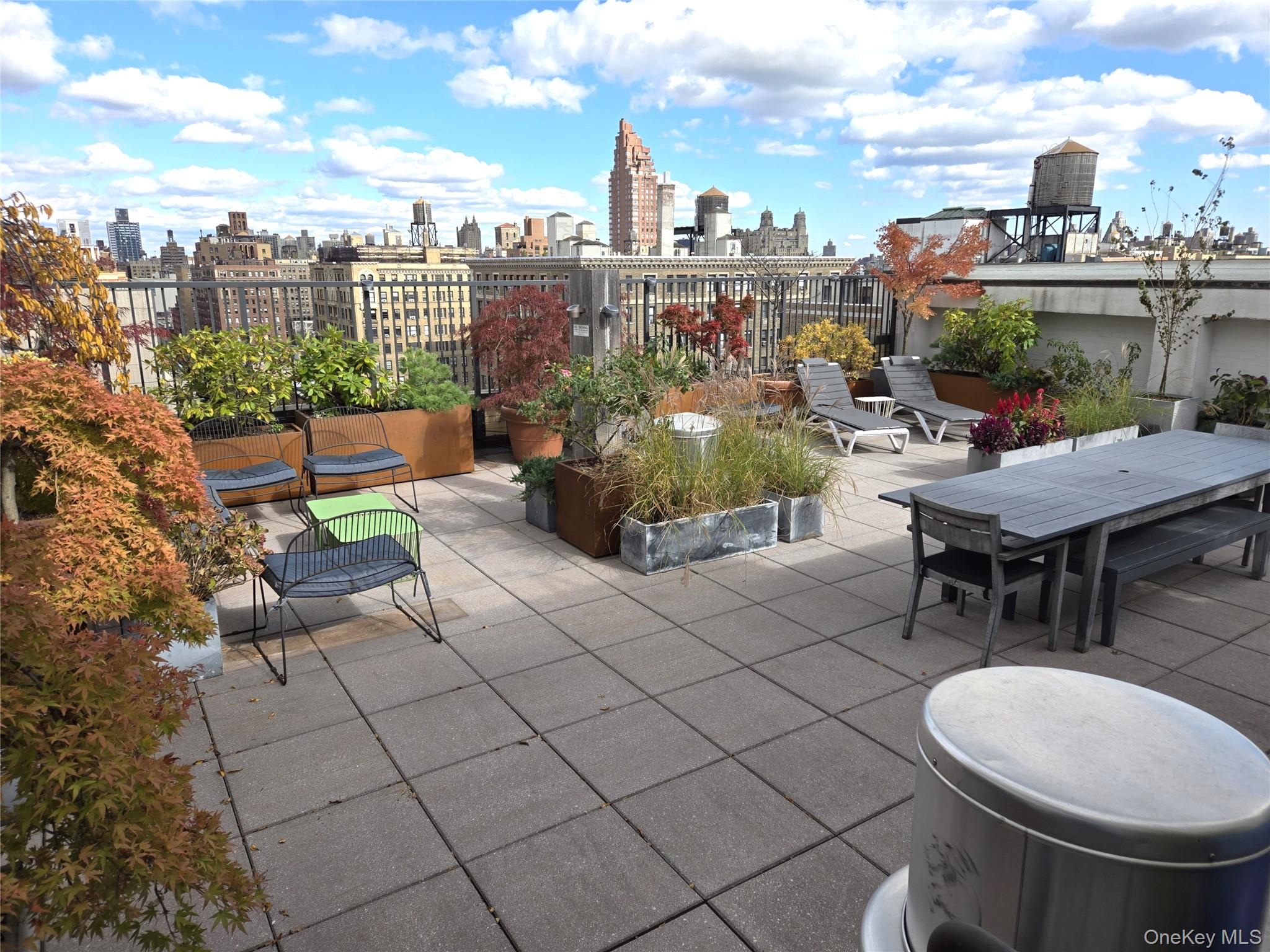 #14 photo, 201 W 74 Street, マンハッタン New York (Manhattan) , NY 10023