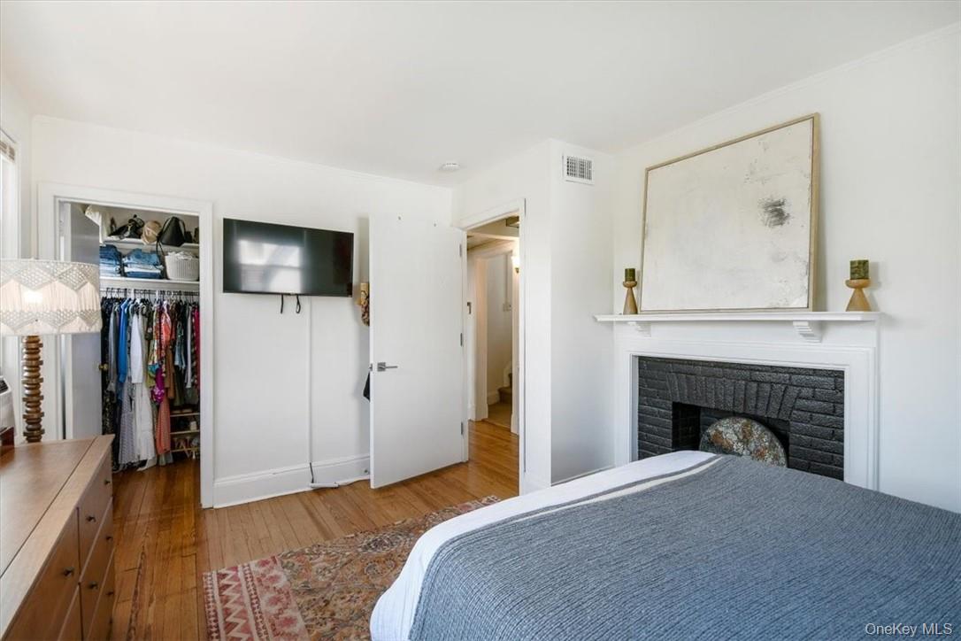 #13 photo, 1 Bayview Avenue, New Rochelle , NY 10801