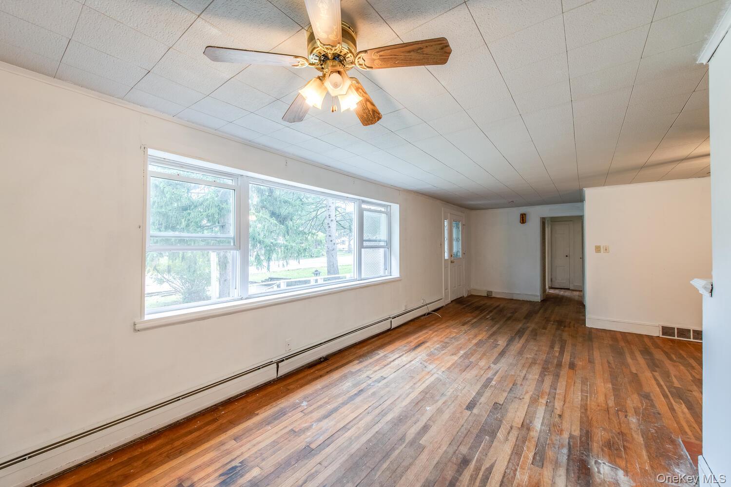 #14 photo, 88 Buckingham Avenue, Poughkeepsie , NY 12601