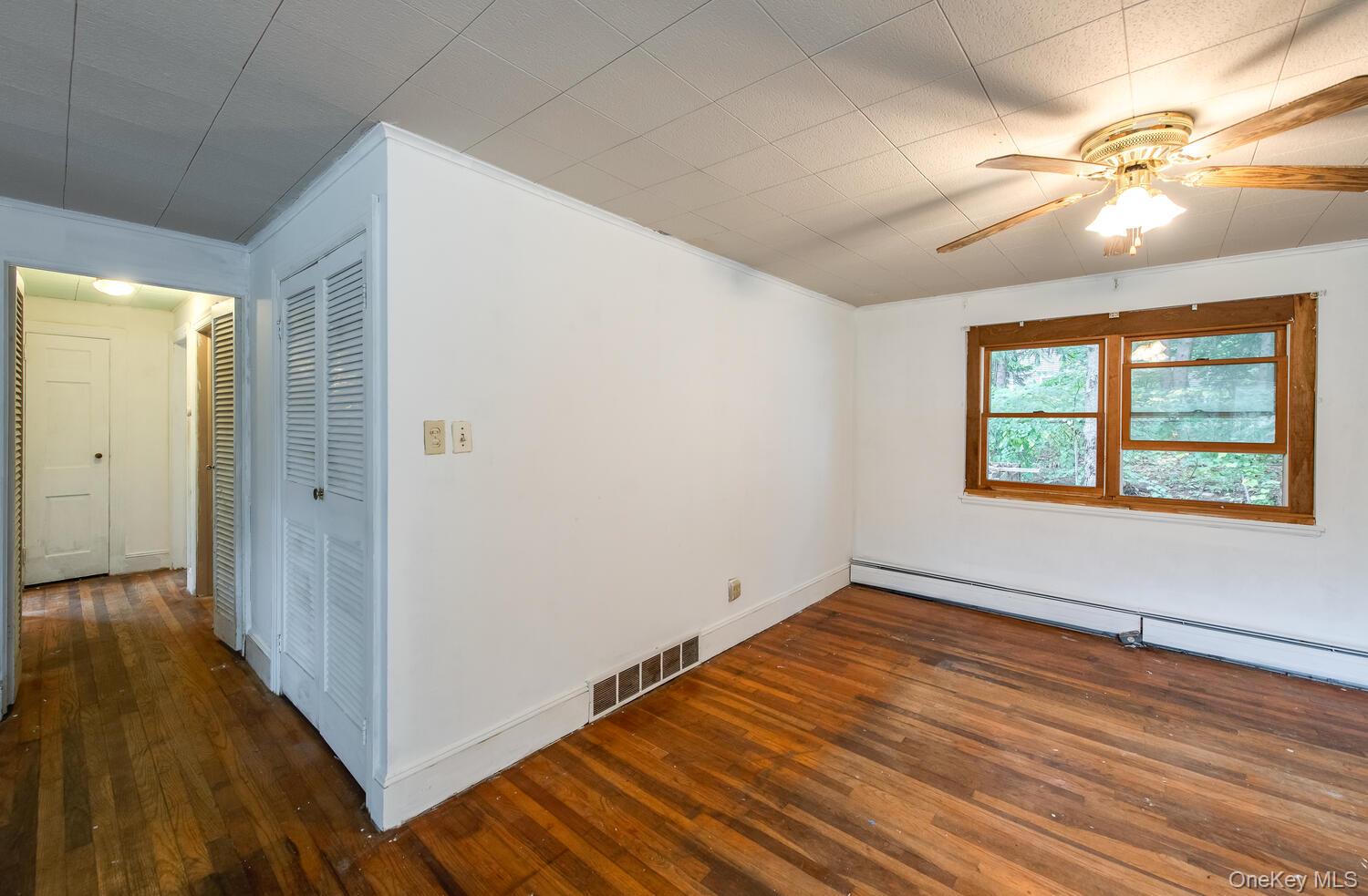 #15 photo, 88 Buckingham Avenue, Poughkeepsie , NY 12601