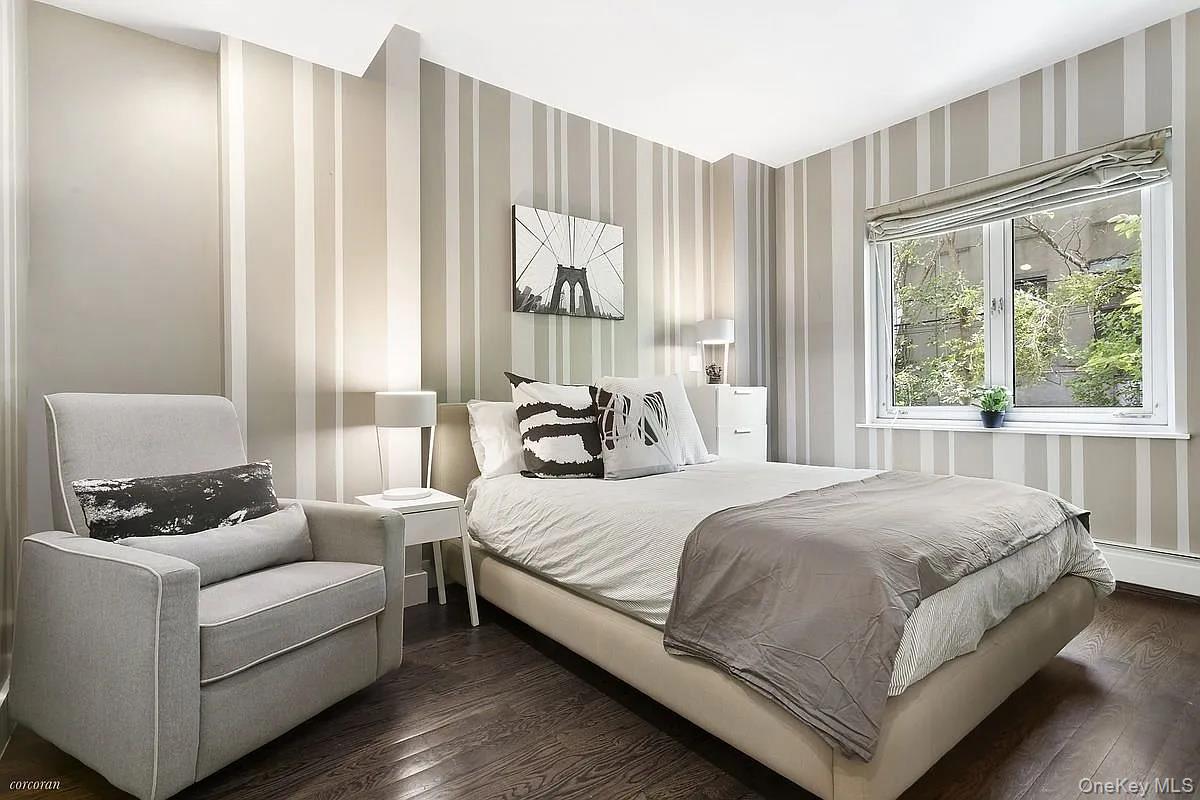 #4 photo, 238 Saint Marks Avenue, Brooklyn , NY 11238