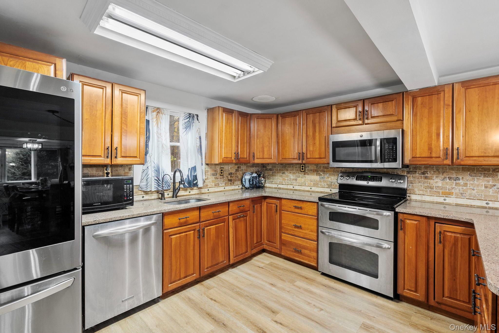 #7 photo, 168 Fostertown Road, Newburgh , NY 12550