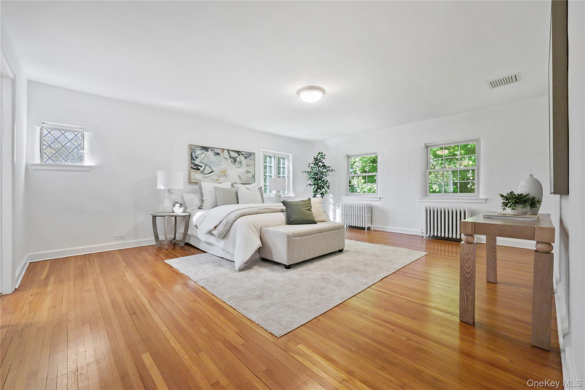 #18 photo, 19 Huntwood Place, Mount Vernon , NY 10552