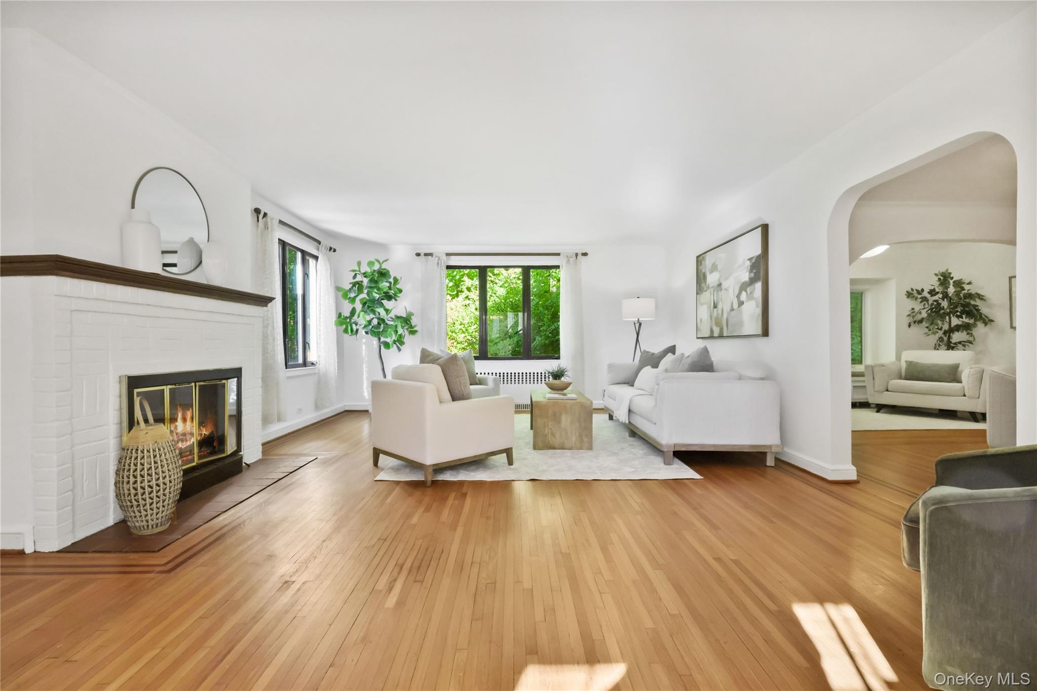 #5 photo, 19 Huntwood Place, Mount Vernon , NY 10552