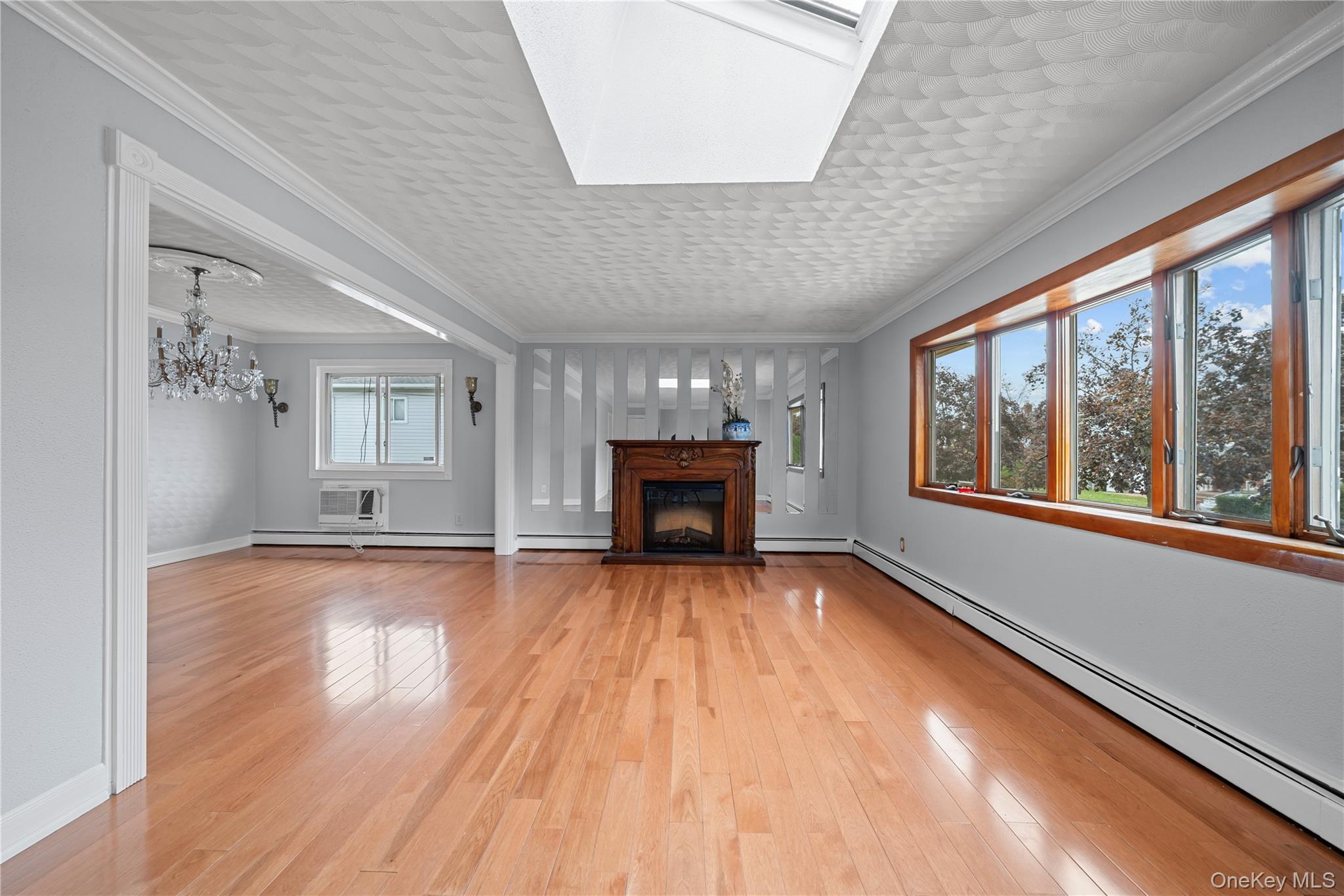 #10 photo, 30 Angevine Avenue, ナッソー郡 Hempstead , NY 11550