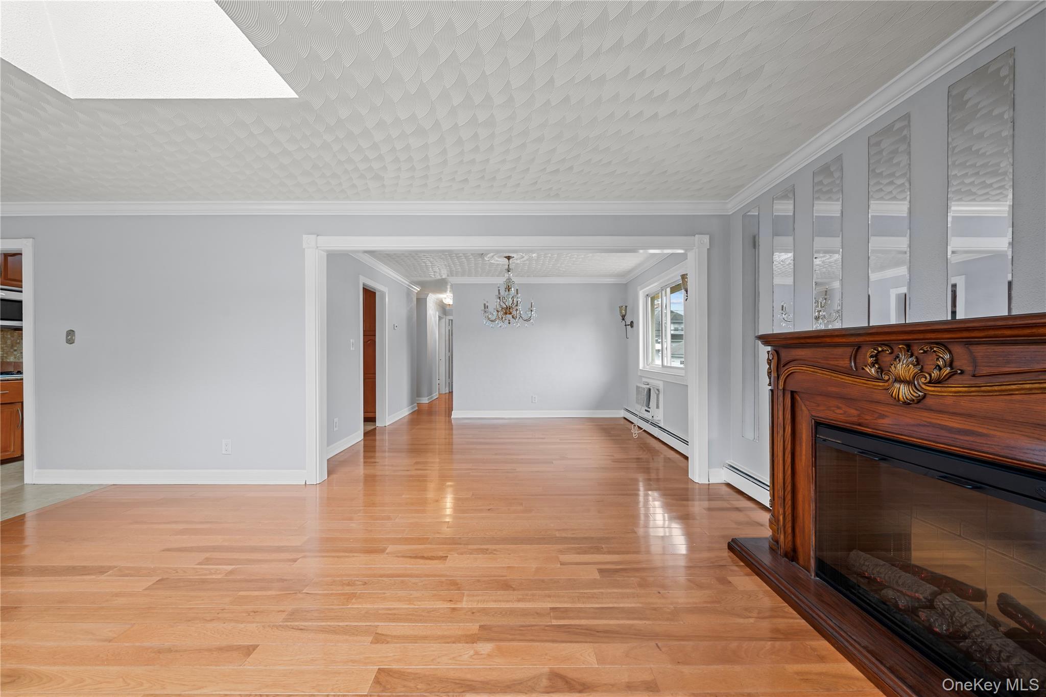 #12 photo, 30 Angevine Avenue, ナッソー郡 Hempstead , NY 11550