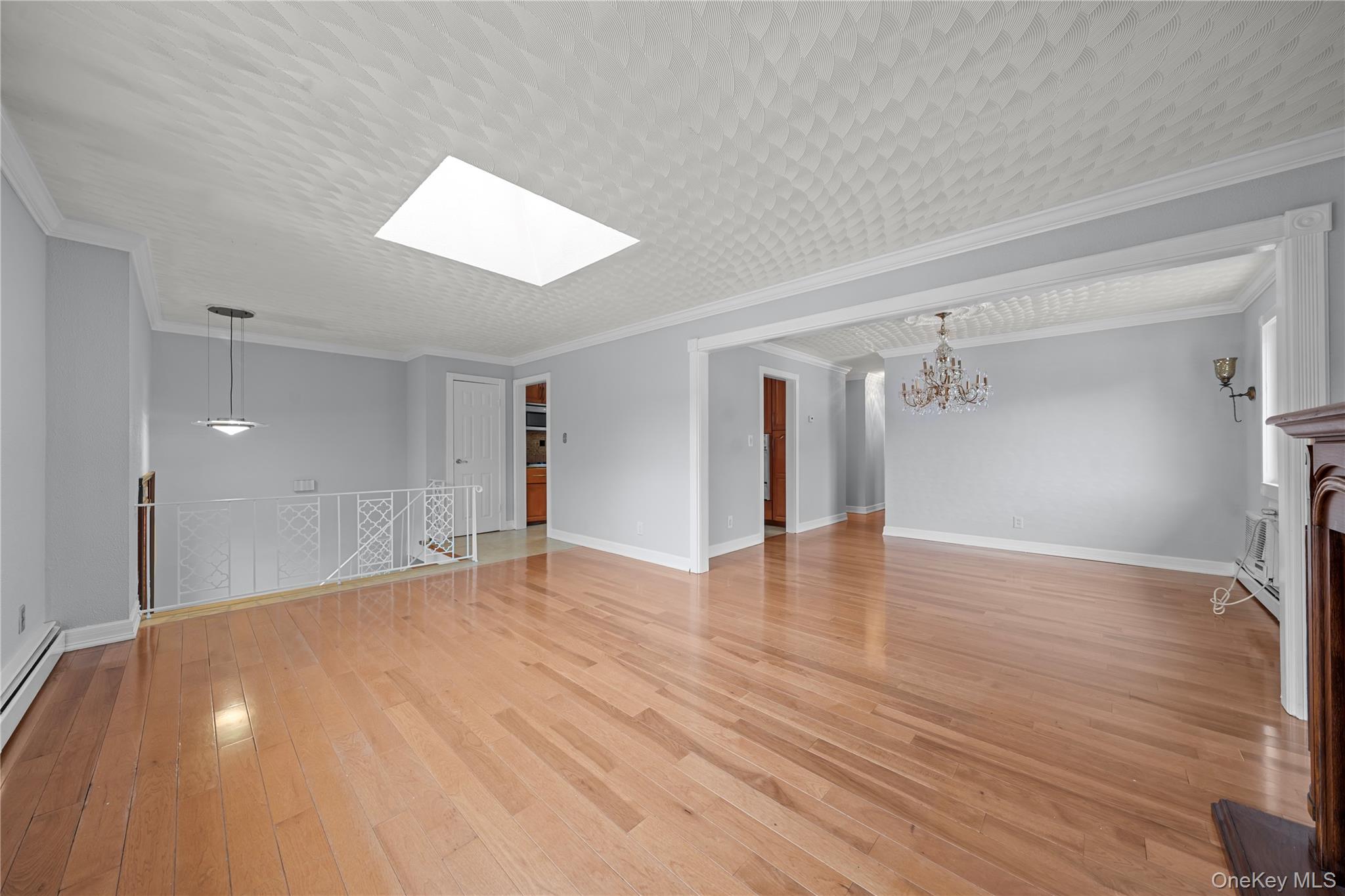 #13 photo, 30 Angevine Avenue, ナッソー郡 Hempstead , NY 11550