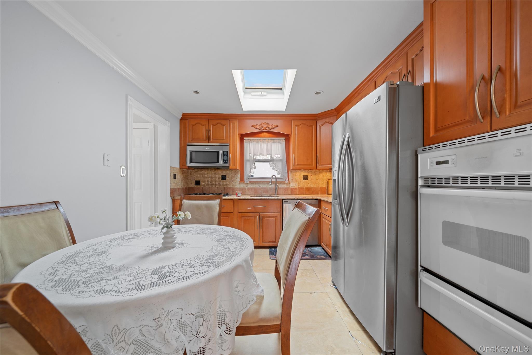 #20 photo, 30 Angevine Avenue, ナッソー郡 Hempstead , NY 11550