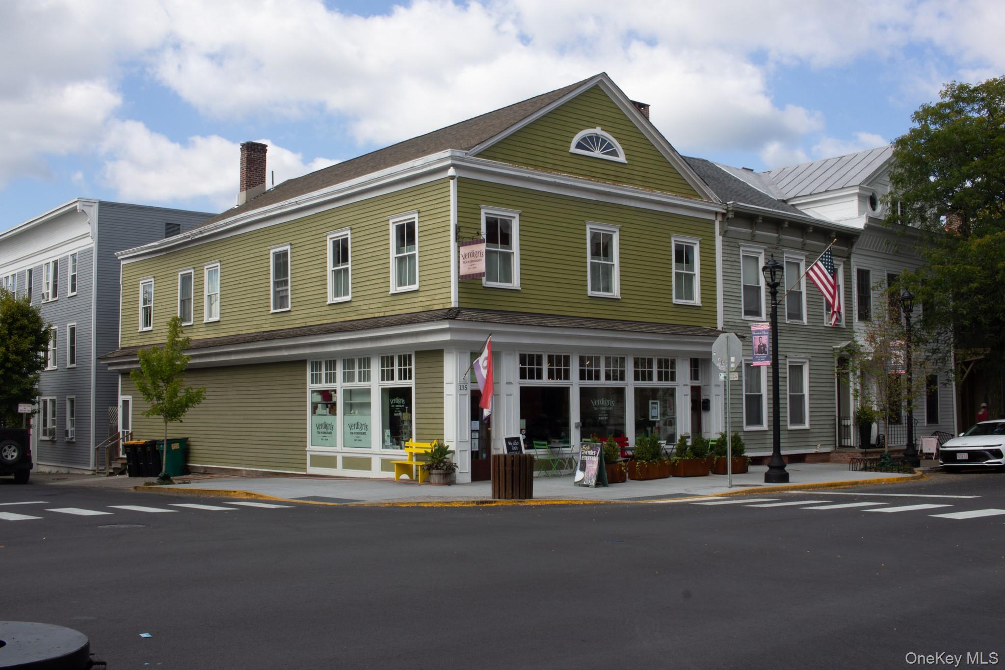 #1 photo, 135 Warren Street, Hudson , NY 12534