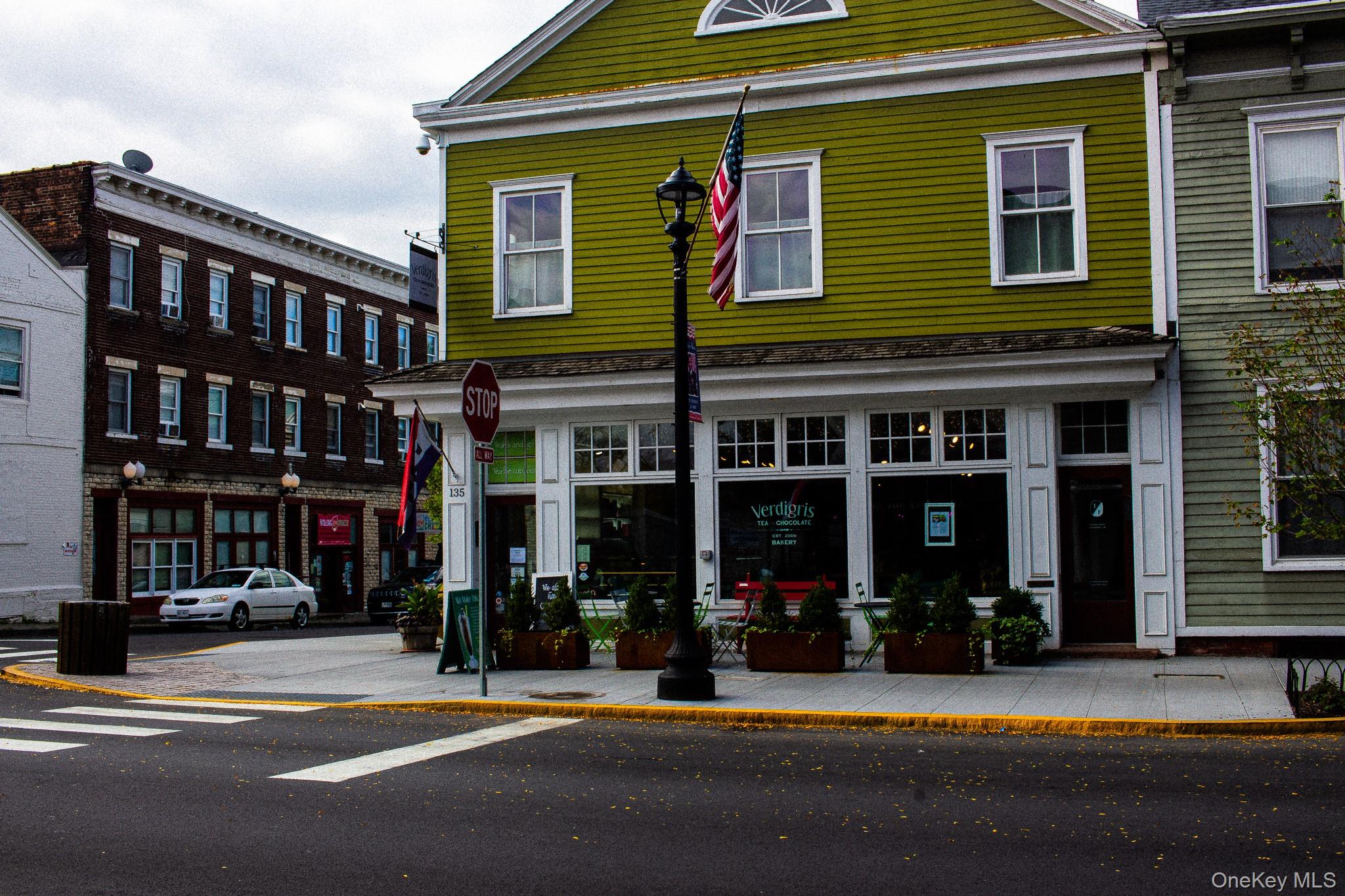 #2 photo, 135 Warren Street, Hudson , NY 12534