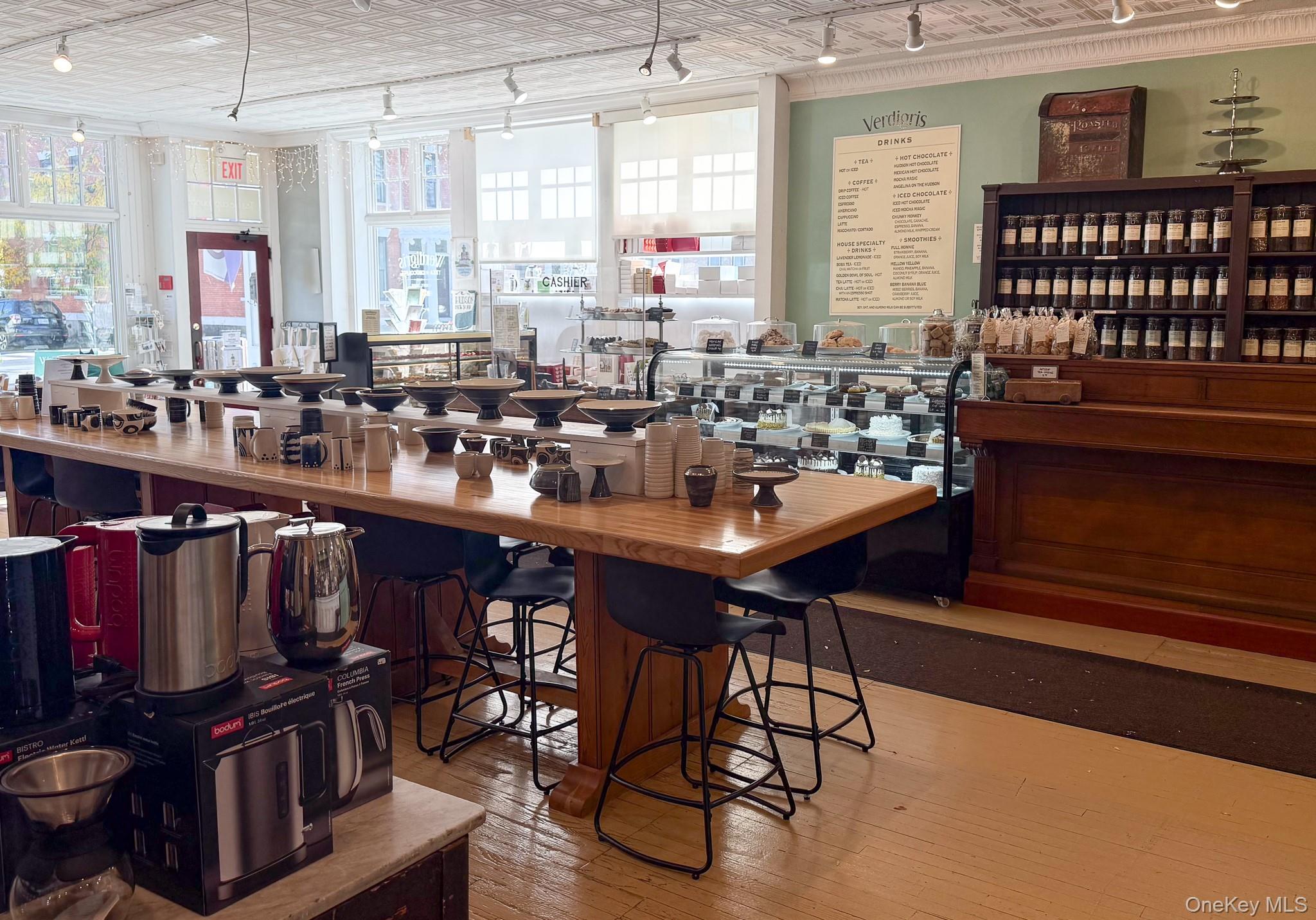 #4 photo, 135 Warren Street, Hudson , NY 12534