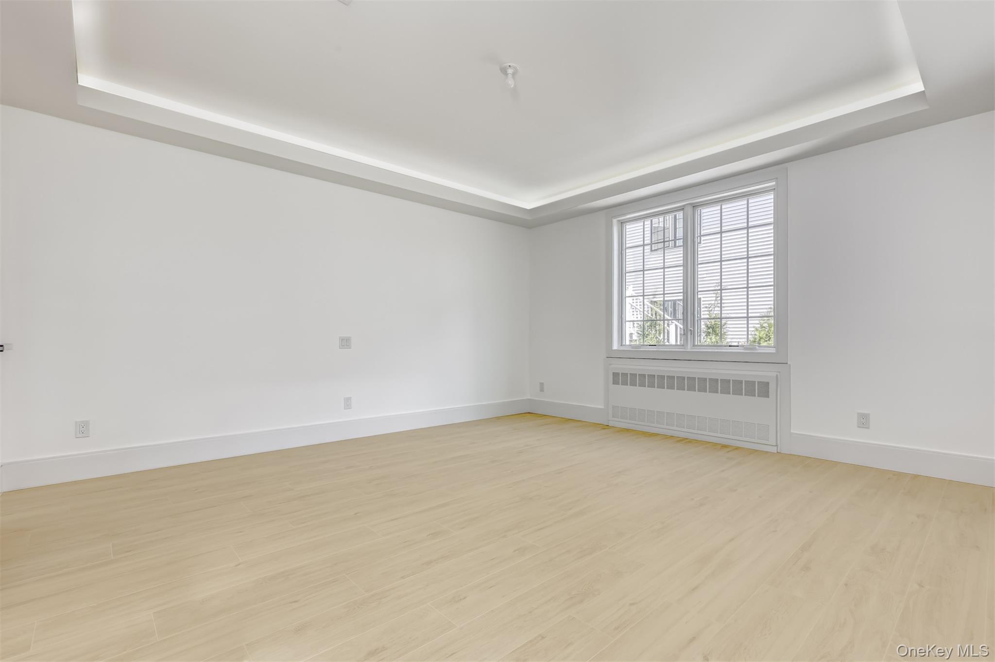 #12 photo, 28 Silverwood Circle, Suffern , NY 10901