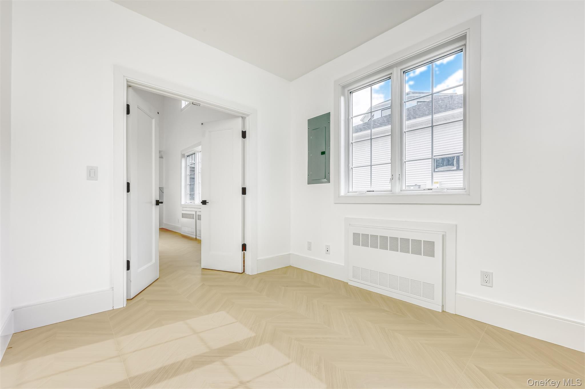 #8 photo, 28 Silverwood Circle, Suffern , NY 10901