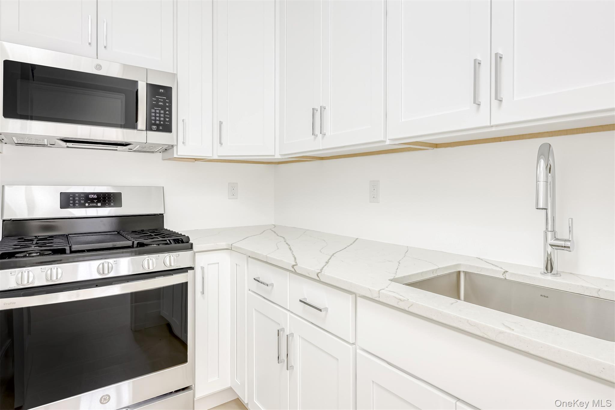 #9 photo, 28 Silverwood Circle, Suffern , NY 10901