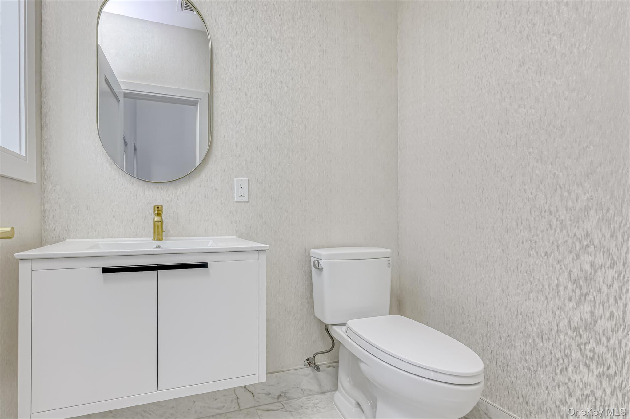 #10 photo, 14 Silverwood Circle, Suffern , NY 10901